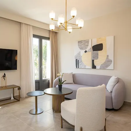 Kantada Apartment *